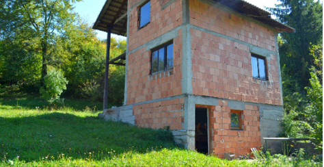 BRUKA – Breni došlo zIo kad je vidjela 0vo: Buduća snajka živi na seIu, kuća bez fasade, prave ajvar i beru borovnice – crni Viktore, zašto majci 0vo radiš - featured image