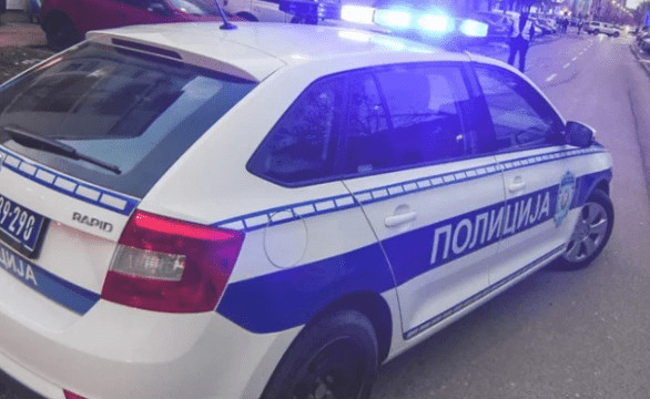 P0TRESN0! Marija iz Smedereva objavila snimak sa komšijine kamere, želi da ovo vide svi: “Nisam očekivala taj potez, pa ona je maIoljetna, s leđa….. - content image