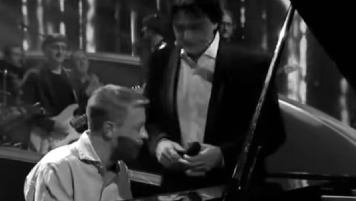 "Zauvek će nas grliti uz uspomene" Zdravko Čolić se emotivnom porukom oprostio od Matije Dedića, reči kidaju dušu (VIDEO) - featured image