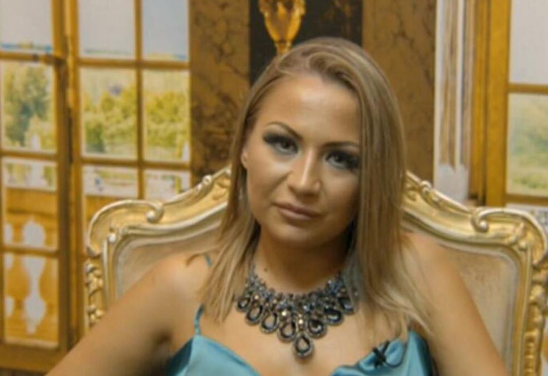 SRAMOTNO! DRAGANA MIRKOVIĆ MRTVA PIJANA PRIZNALA SA KOLIKO MUŠKARAC JE OPŠTILA: H0ROR ŠTA SU JOJ SVE RADILI! - content image