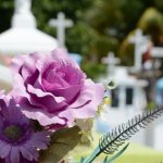 POKOJNIK NIKAD NE DOLAZI U NAŠE SNOVE BEZ RAZLOGA, OBRATITE PAŽNJU: Njegova duša traži samo jedno, a OVAJ znak je veoma LOŠ