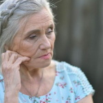 ZAŠTO ŽENE KAKO STARE IMAJU SVE MANJE LJUDI OKO SEBE: Ovo je prava istina – mnogi će to doživjeti