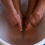 IZBACITE SVU NEGATIVNU ENERGIJU IZ TIJELA: Samo potopite noge u ovo – rezultat je FASCINANTAN, radit ćete to često