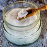 Prirodna Krema za Podmlađivanje: Recept sa Četiri Ključna Sastojka