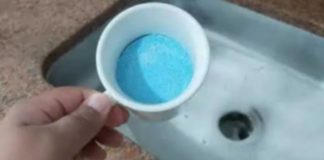 Sipam običan omekšivač u sudoper u KUHINJI: Hvala vodoinstalateru na ovom savjetu!