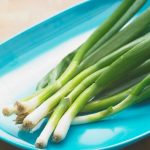 Ko ne bi trebao jesti mladi luk?