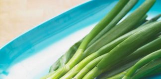 Ko ne bi trebao jesti mladi luk?