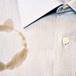 Kako efikasno ukloniti mrlje od deterdženta sa odjeće pomoću alkoholnog octa