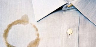 Kako efikasno ukloniti mrlje od deterdženta sa odjeće pomoću alkoholnog octa