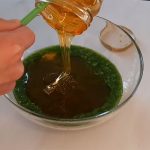 Ljekoviti Med od Čuvarkuće: Kako ga Napraviti i Koristiti