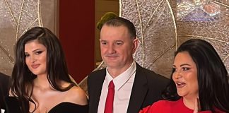 “BORIMO SE SA TIM OSAM GODINA, VIŠE NEMAM SNAGE, DOĐE MI DA SVE OK0NČAM” Jana prvi put progovorila o opakoj bolesti "BORIMO SE SA TIM OSAM GODINA" Jana prvi put progovorila o opakoj bolesti supruga - featured image