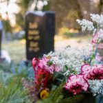 Evo kada na groblje ni slučajno ne smijete ići? Kažu da je ovo grijeh i uzrok nesreće Evo kada na groblje ni slučajno ne smijete ići? Kažu da je ovo grijeh i uzrok nesreće - featured image