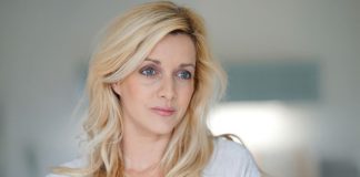 Za porodičnim ručkom žena mog brata mi je otkrila tajnu od koje mi se prevrnuo želudac: Glumila sam sreću dok me je istina izjedala iznutra, a onda… Za porodičnim ručkom žena mog brata mi je otkrila tajnu od koje mi se prevrnuo želudac: Glumila sam sreću dok me je istina izjedala iznutra, a onda… - featured image