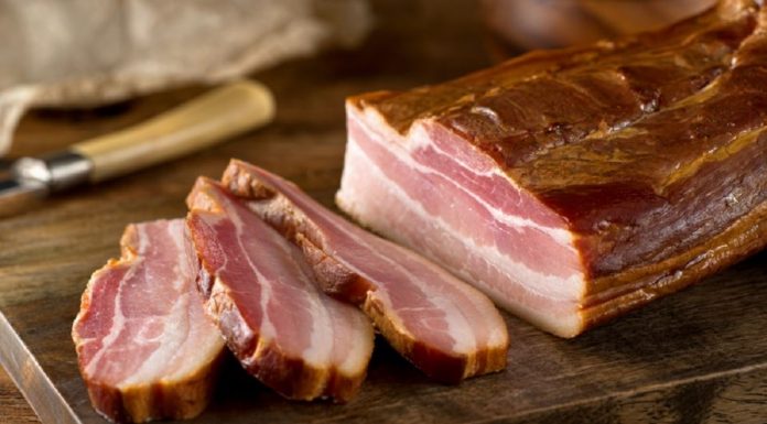 Šta se dešava sa krvnim sudovima pri redovnom konzumiranju slanine? U Srbiji se priča da je zdrava, ali samo u ovom slučaju Šta se dešava sa krvnim sudovima pri redovnom konzumiranju slanine? U Srbiji se priča da je zdrava, ali samo u ovom slučaju - featured image