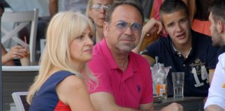 Slavica Rokvić otkrila šta je obećala Marinku pre nego što je izdahnuo: Zbog onog što je učinila obožava je i pevačev vanbračni sin Slavica Rokvić otkrila šta je obećala Marinku pre nego što je izdahnuo: Zbog onog što je učinila obožava je i pevačev vanbračni sin - featured image