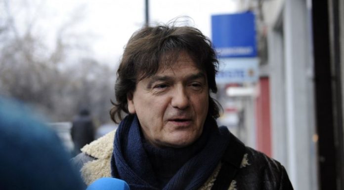 Za njom uzdisala cela Juga, a ona ludo volela Zdravka Čolića: Odbila da se uda za pevača, priznanjem šta bi uradila za njegovu ženu sve ostavila bez teksta Za njom uzdisala cela Juga, a ona ludo volela Zdravka Čolića: Odbila da se uda za pevača, priznanjem šta bi uradila za njegovu ženu sve ostavila bez teksta - featured image