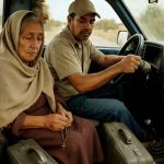 Prevezao sam stariju ženu koju je obitelj izbacila… Nisam ni slutio što je skrivala u svom koferu Prevezao sam stariju ženu koju je obitelj izbacila… Nisam ni slutio što je skrivala u svom koferu - featured image