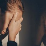 Kako prepoznati emocionalno nestabilnu osobu koja glumi da je “sasvim normalna”? Obratite pažnju na NJIHOVE rečenice i reakcije Kako prepoznati emocionalno nestabilnu osobu koja glumi da je “sasvim normalna”? Obratite pažnju na NJIHOVE rečenice i reakcije - featured image