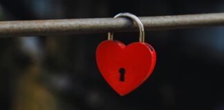 KONAČNI KRAJ ILI JOŠ JEDNA PRILIKA, BIVŠA LJUBAV PRUŽA RUKU POMIRENJA: Pred OVIM znacima je tako bitna odluka od koje će zavisiti sve!